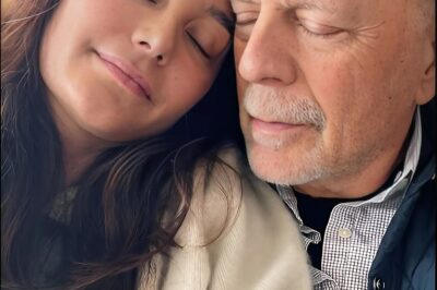 Bruce Willis sonriendo, fotografiado por los paparazzi en un coche: ¿Cómo se ve?