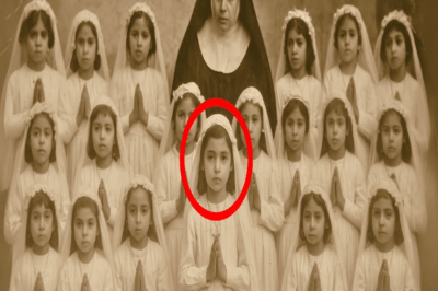 En La Foto De 1924: Una Monja Observa A Una Niña… Había Sido Su Madre Alguna Vez…