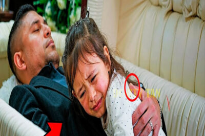 Una Niña Abrazo a su Padre en el Ataúd y Lo Que Ocurrió Después Fue Espeluznante…