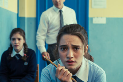 Profesor, por favor, no quiero ir con él. El profesor Rubén se giró al instante.