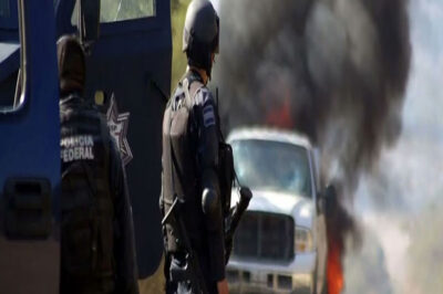 ¡MEGA TOPONAZO del CÁRTEL MICHOACÁN en APATZINGÁN de 2 HORAS y MULTIPLES VEHICULOS QUEMADOS!
