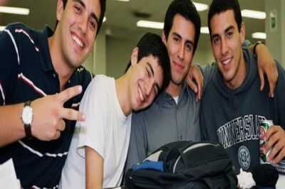 Cuatro amigos desaparecieron en 2004 — uno de ellos envió un mensaje desde una cuenta nueva en 2018