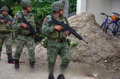 ¡Infierno en Guerrero! Fuerzas de la Marina destruyen 30 camiones con materiales peligrosos y 187 cortadoras de personal.